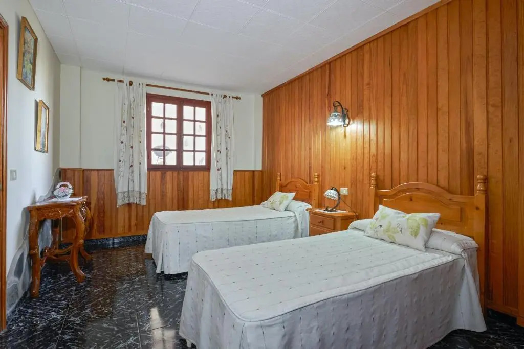 Apartment with 2 bedrooms in Buenavista del Norte with wonderful mountain view shared pool terrace 1 km from the beach