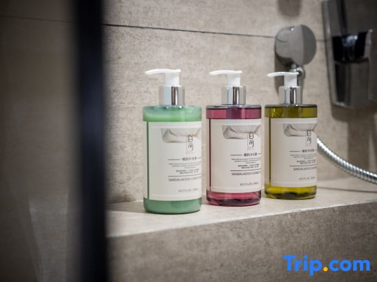 Homeinn Plus Hotel (Hangzhou West Lake Pedestrian Street Hubin Intime)