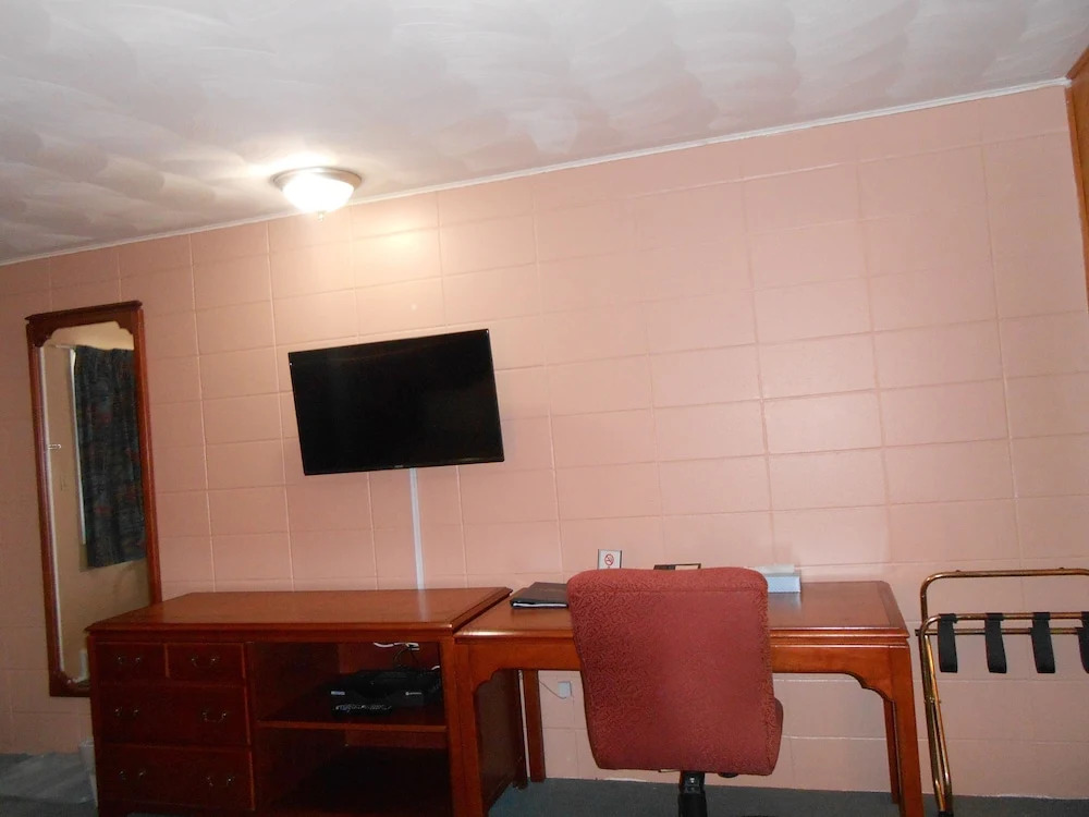 Aquarius Motel