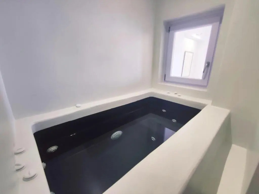 V Angelo Suite