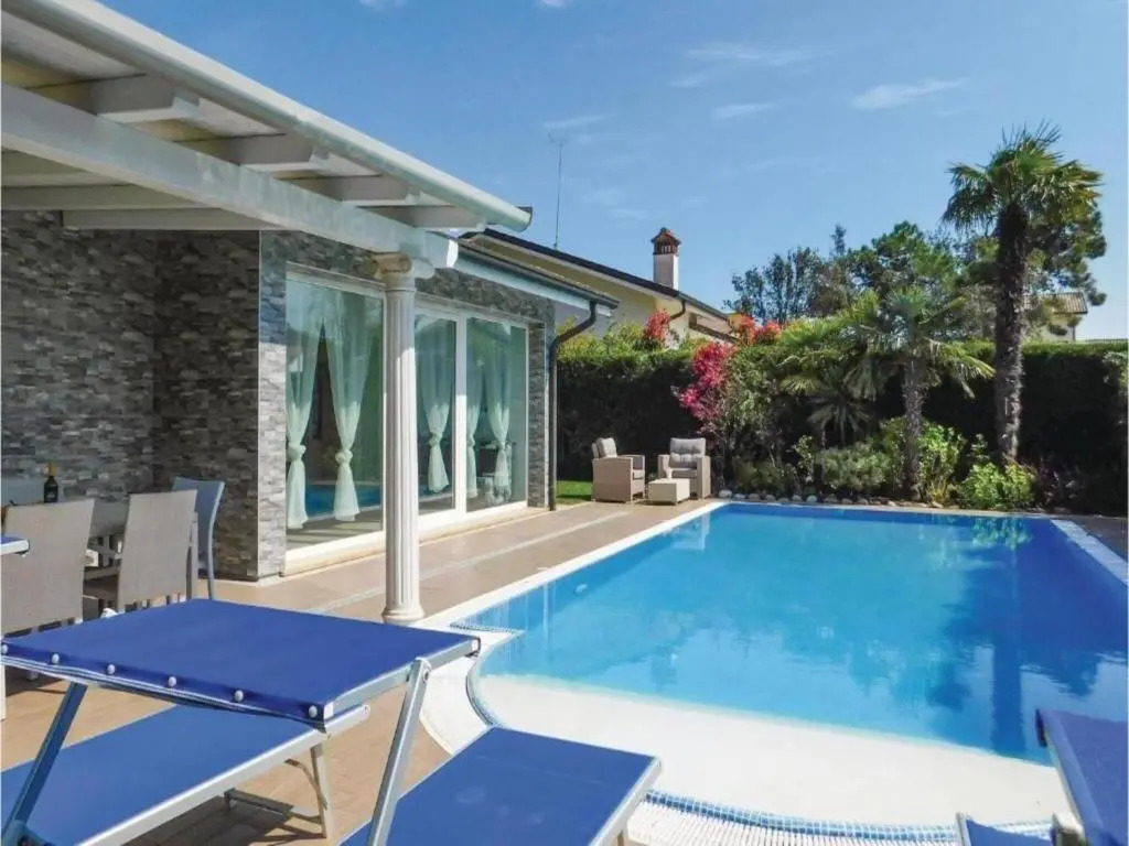 Elegant villa in the idyllic island of Albarella