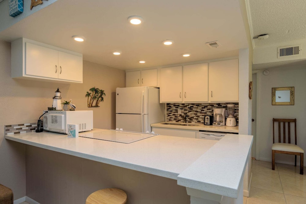 Tiki 236 - Perfect Getaway With Partial Beach View 1 Bedroom Condo