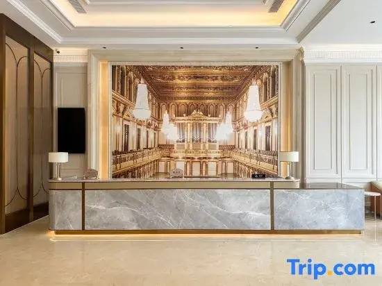 Vienna Hotel (Zhengzhou East High-Speed Rail Station East Square Putian West Subway Station)