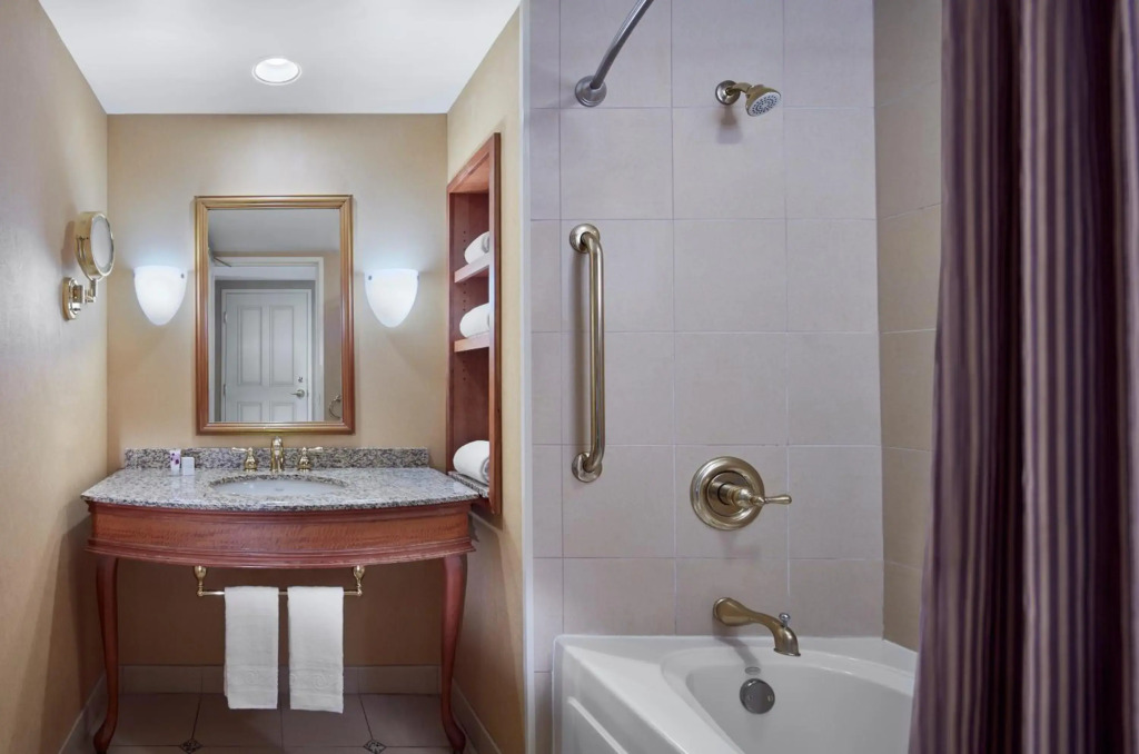Harrahs Metropolis Hotel & Casino - A Caesars Rewards Destination