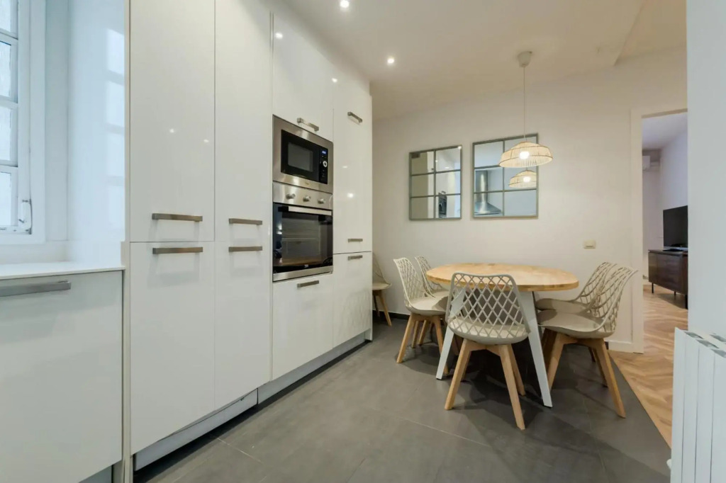 Four Petals Barcelona Boutique Apartments