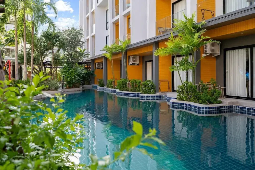 Wyndham Gardens 1321 Studio, 1min to Naithon Beach