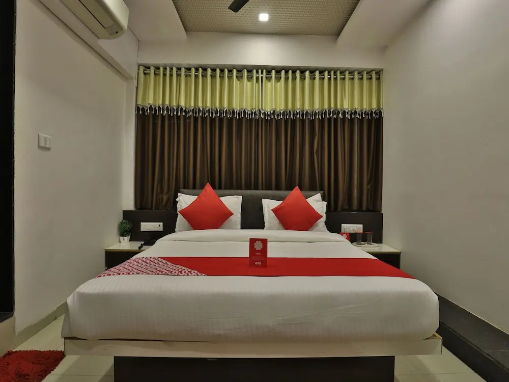 OYO 8406 Hotel Marigold