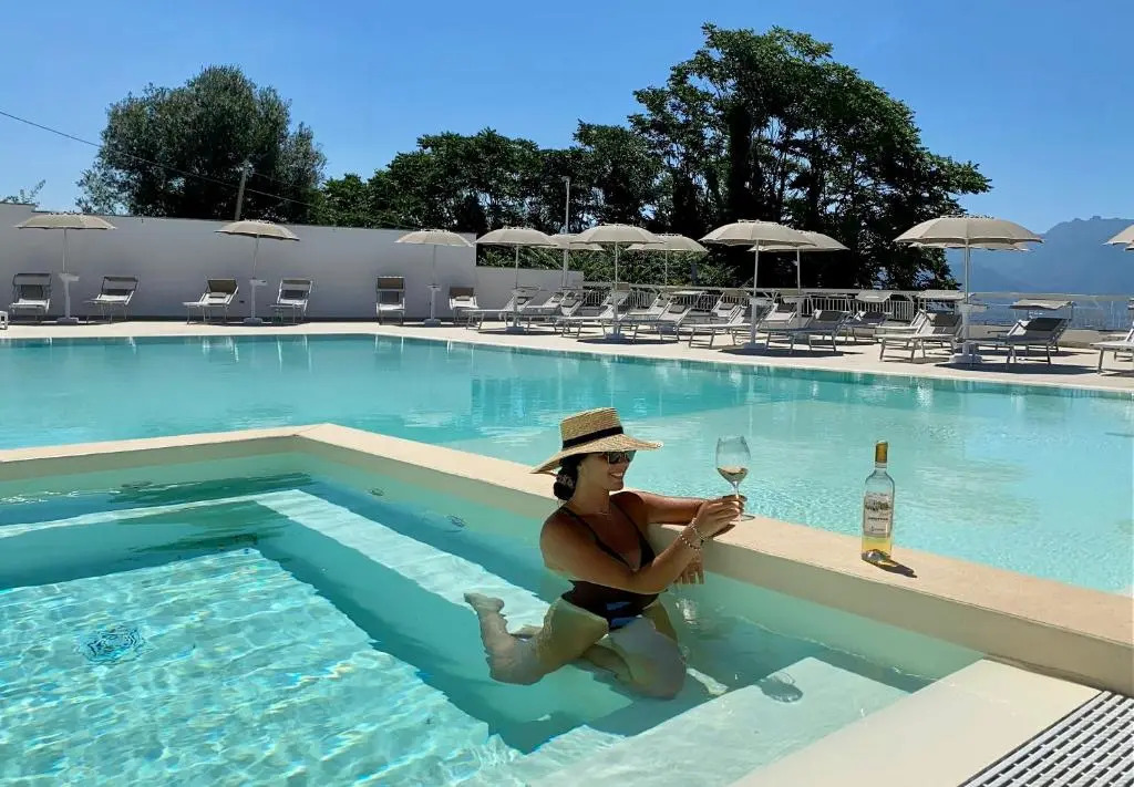 Vesuvio Inn Bed & Wine Experience