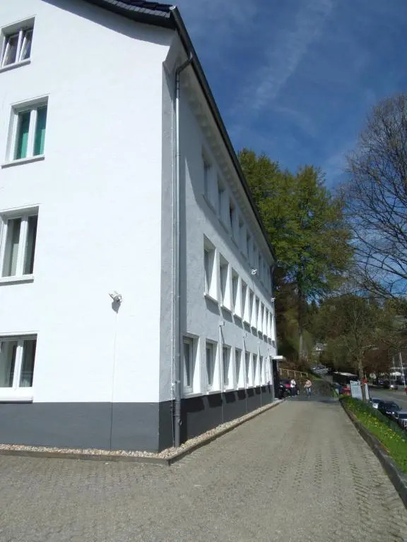 Linden 4