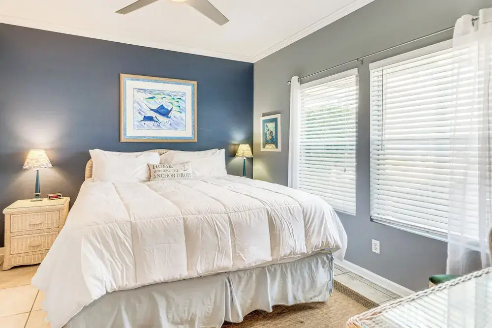 Destin Ground-level Condo w/ Private Beach Access