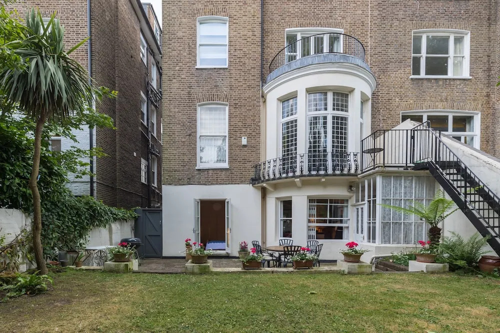 Elegant 2 bed near Hampstead and Camden, sleeps 4