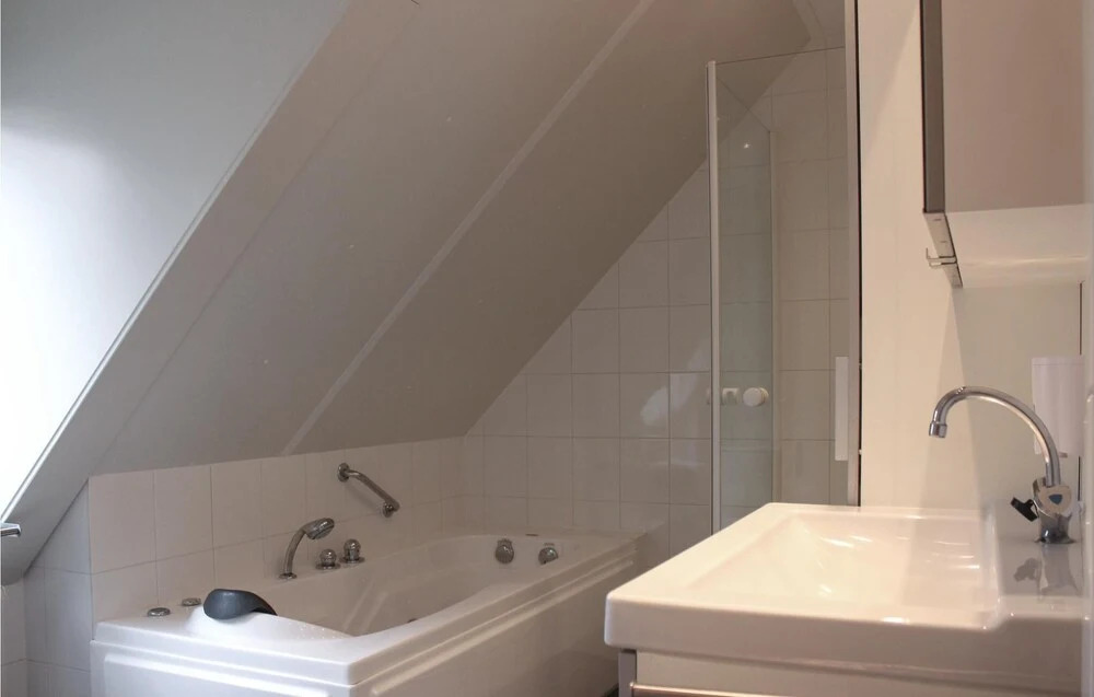 Awesome Home In Wemeldinge With Kitchen