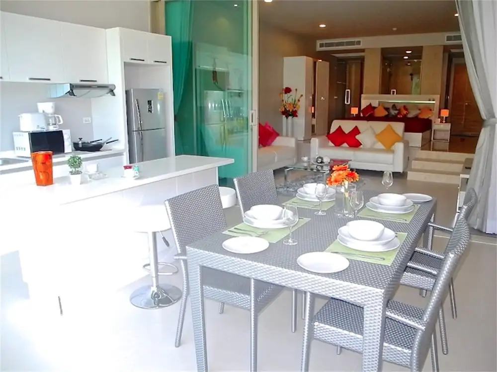 The Ark Karon 1 bedroom Apartment Pool Access