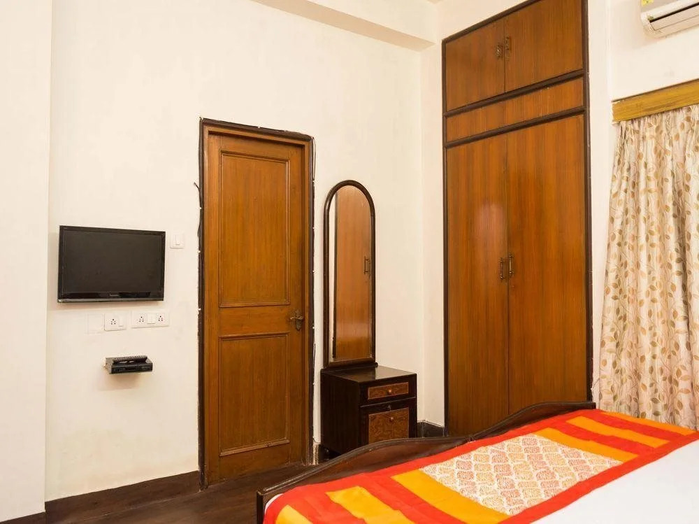 Coral Residency CL 36 Sector 2 by OYO Rooms