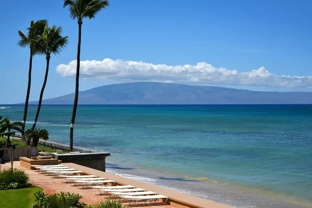 Makani Sands