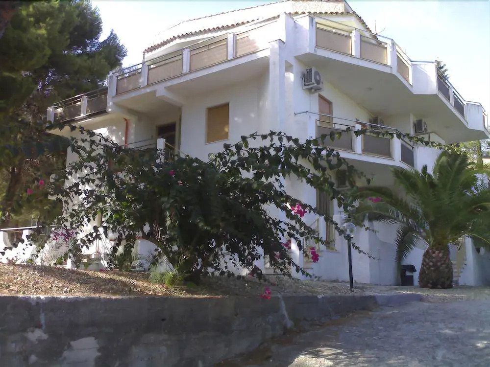 Terralcantara Villa del Mare