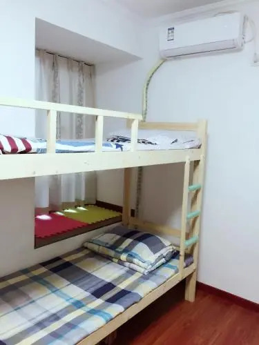 Lv Xiaoting's Youth Hostel