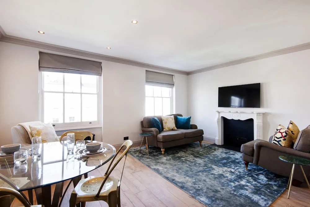 Modern Notting Hill Home by Portobello Market