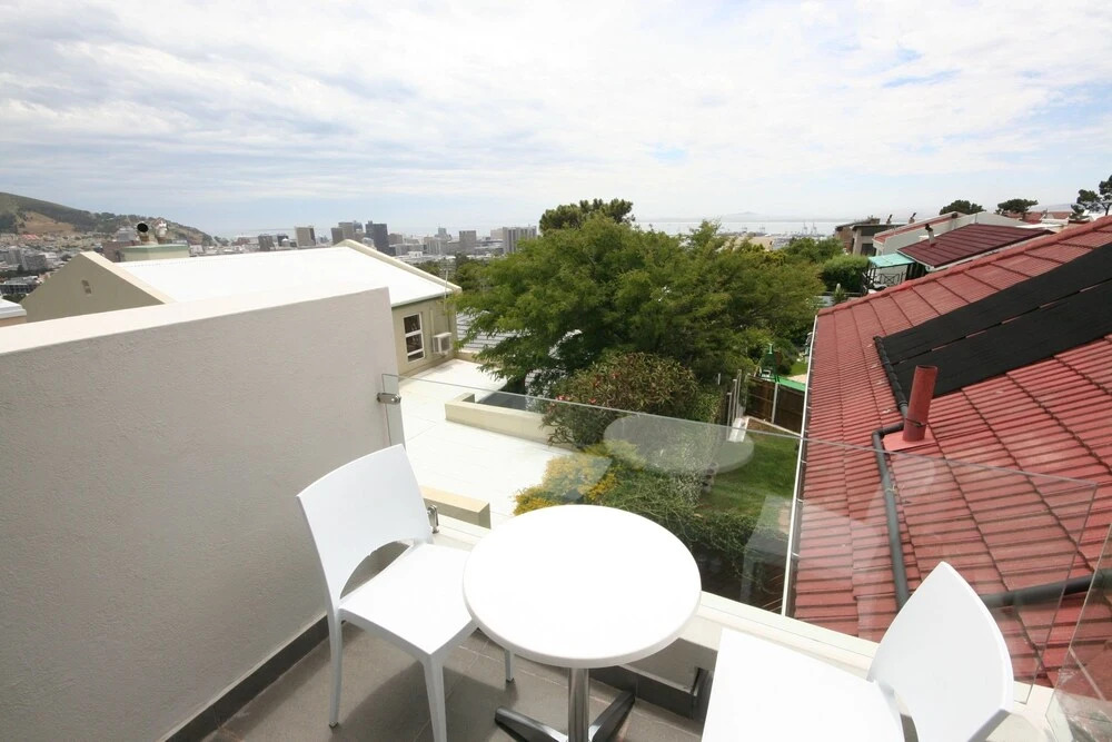 Bella Donna Apartments by CTHA