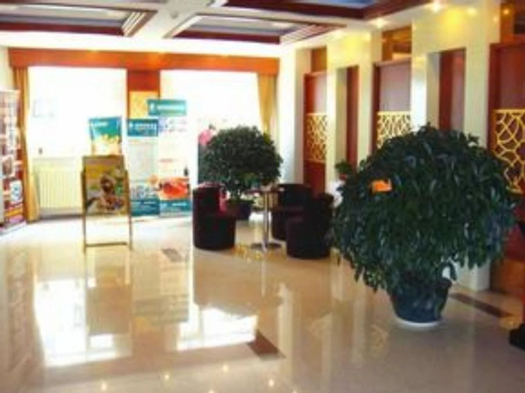 GreenTree Inn Yantai Xingfu Road Express Hotel