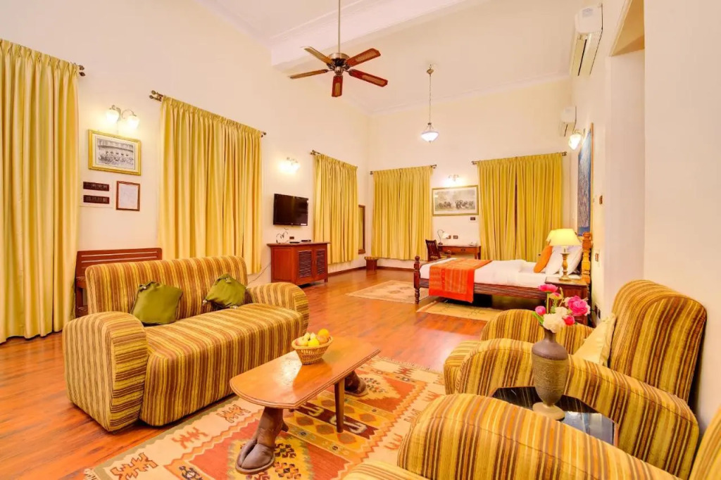 WelcomHeritage Shivavilas Palace, HAMPI