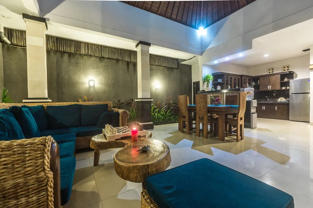 Big Brother Villa