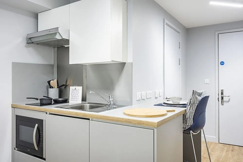 Magnificent Rooms Studios & Apartments