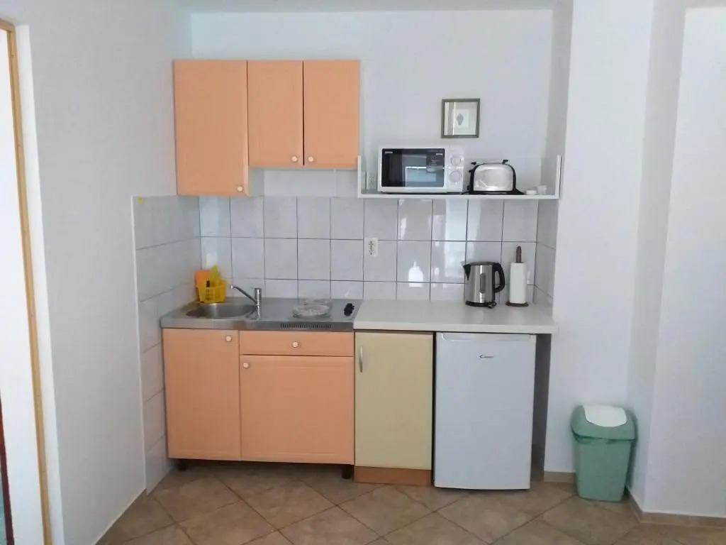 Apartments I-P