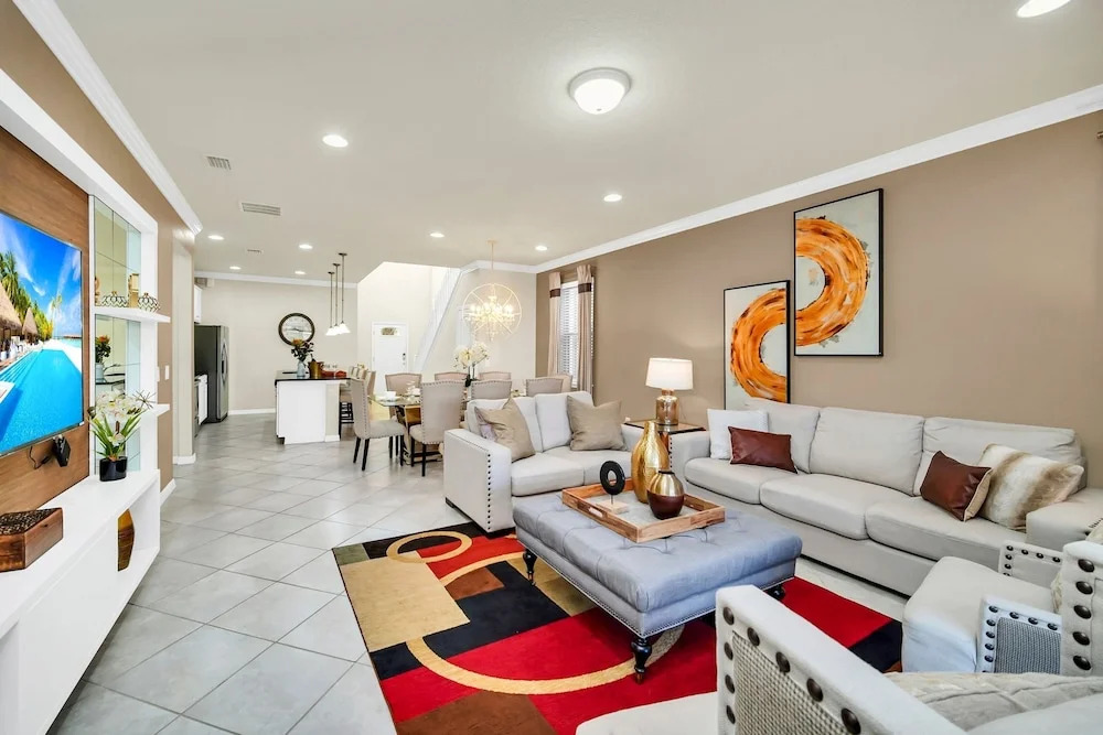 6 BR 4 BA Home Sleeps 14 Ww103