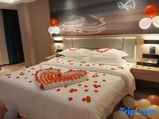 Yixuyue Hotel (Nanning Normal University Beihu South Road Subway Station)
