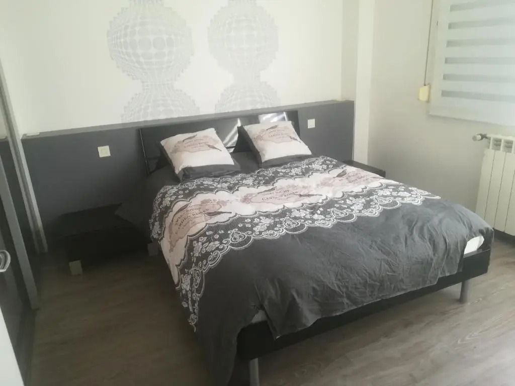 Logement de plein pied à MIRECOURT