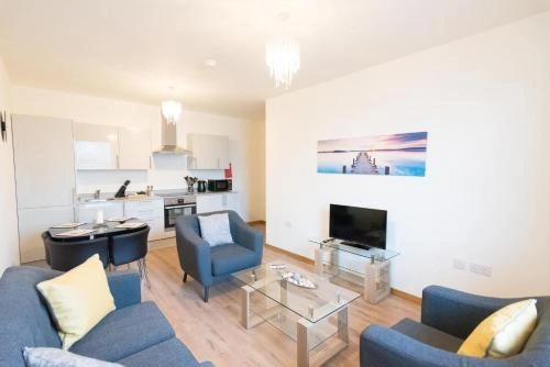 Hamilton Grace, 2 Bed, 1 Bath, Plenty of Parking SN5