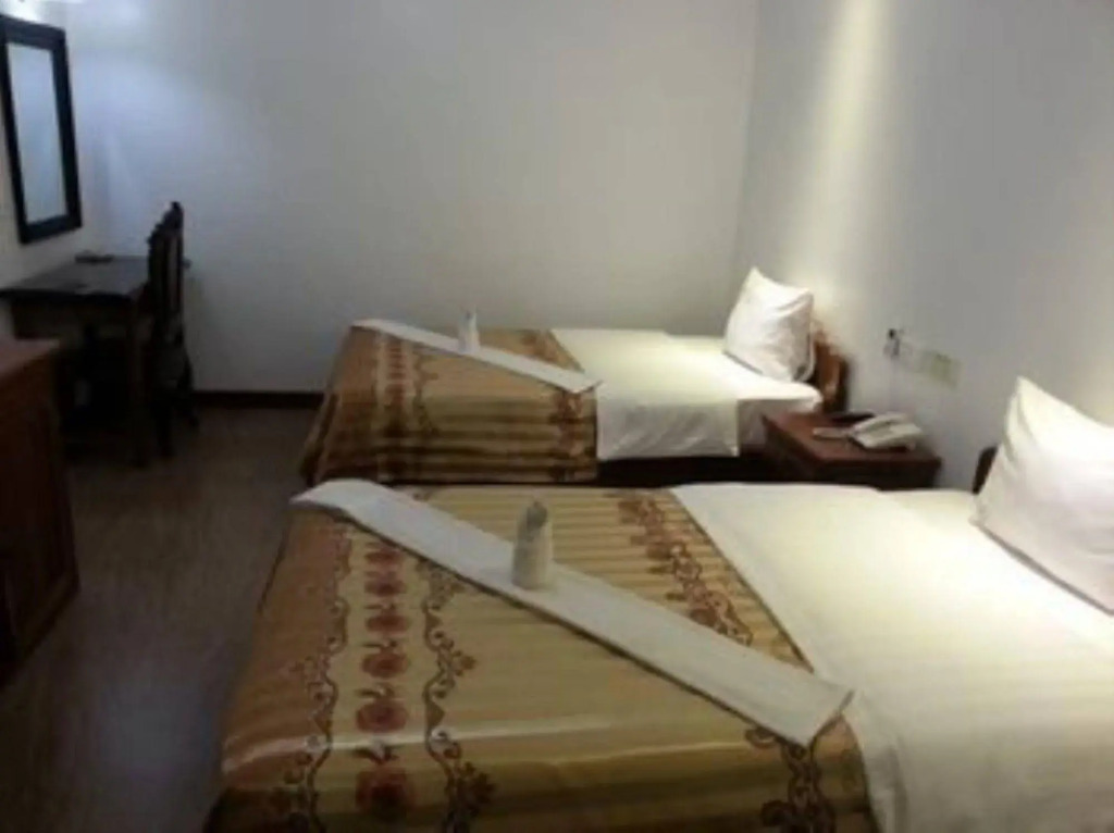 Han Kong Hotel and Restaurant