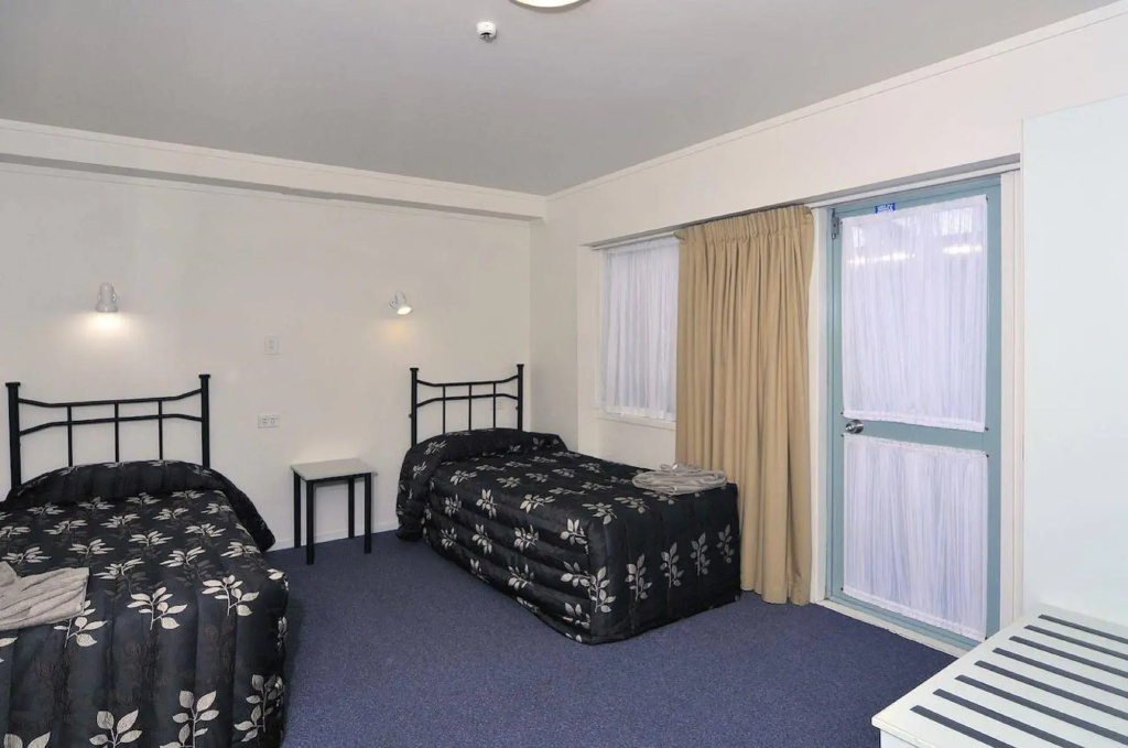 Fenton Court Motel