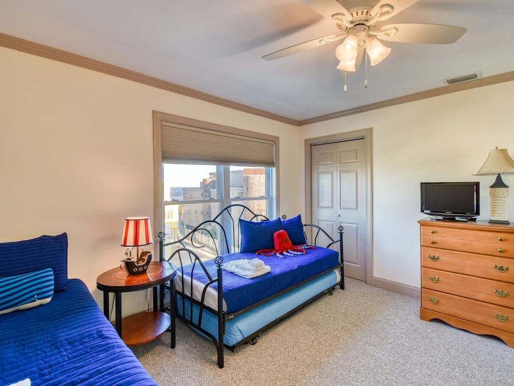 Inlet Indulgence - 5 Br Home