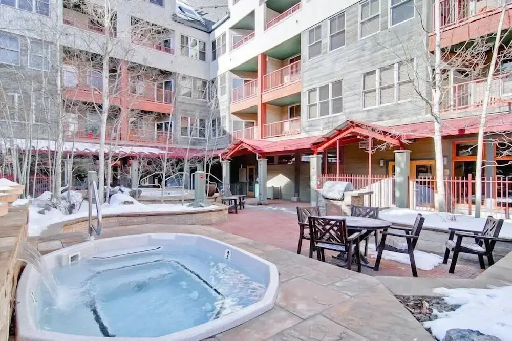 8166 Silver Mill