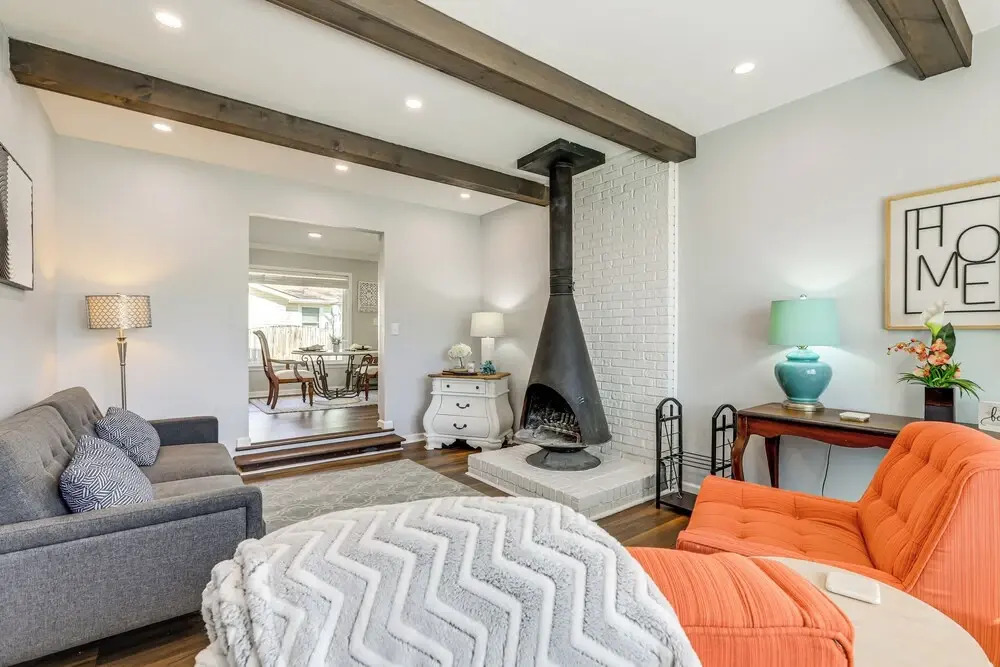 10 Mi to Downtown Macon: Family Home w/ Patio!