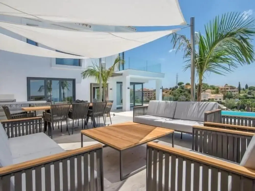 Sunrise Villa Marbella by Lodgerstrip