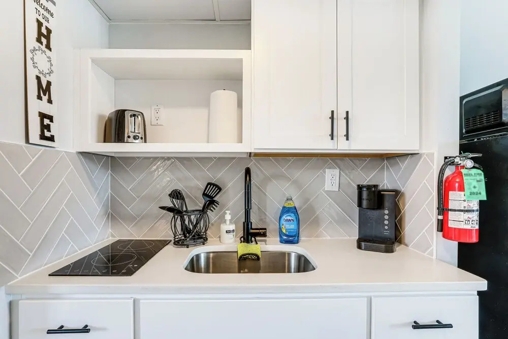 2 Blocks to Beach: Modern Condo in North Wildwood!
