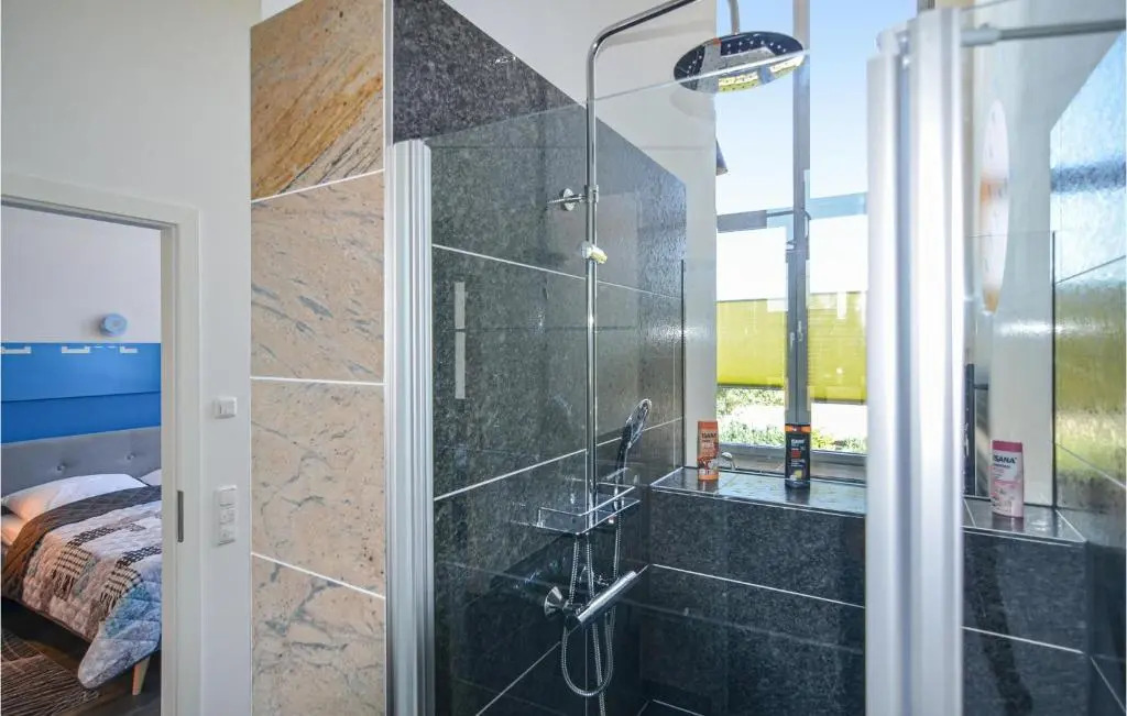 Beautiful Apartment in Pirna With 3 Bedrooms and Wifi