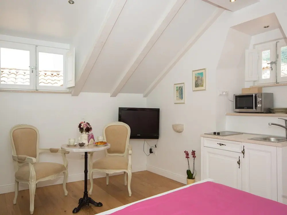 Studio Apartments Sonatina