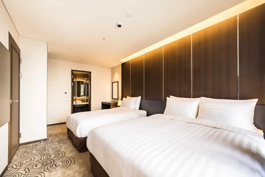 Golden Daisy Hotel