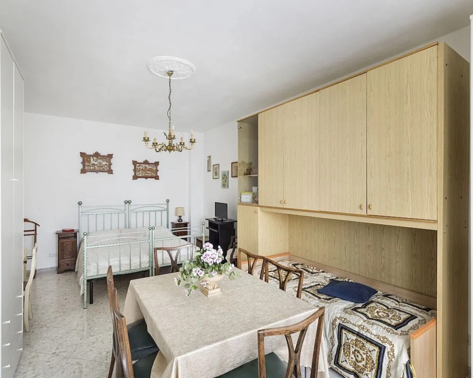 Limited Edition Guesthouse