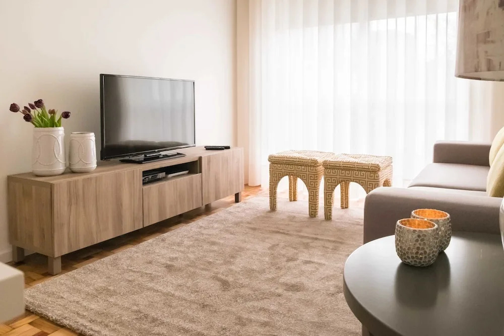Simon Guest Apartments