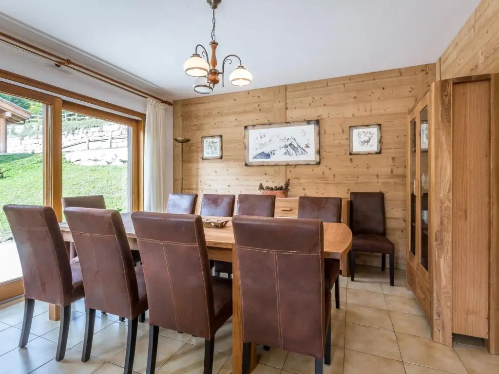 Chalet 4 ch, proche pistes, idéal familles/amis, WIFI - FR-1-437-56