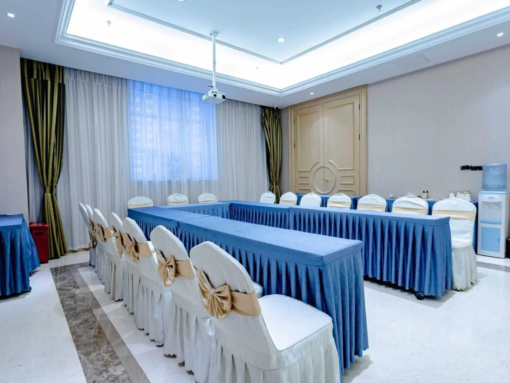 Vienna International Hotel (Baoding Yuhua Road Branch)