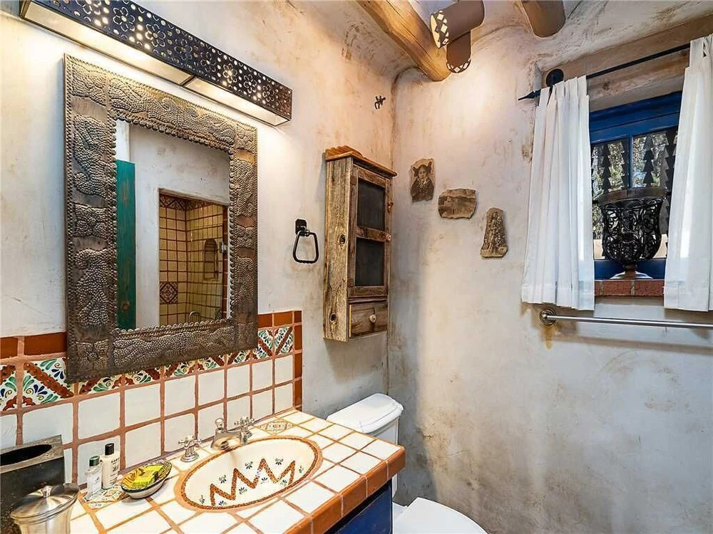 Cowboy On The Acequia, 2 Bedrooms, Fireplaces, Washer/dryer, Sleeps 4