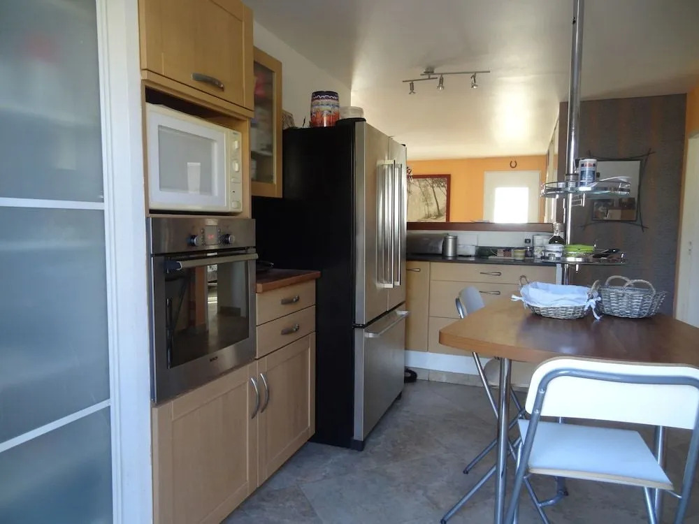 Chambre 2 Beziers Villeneuve