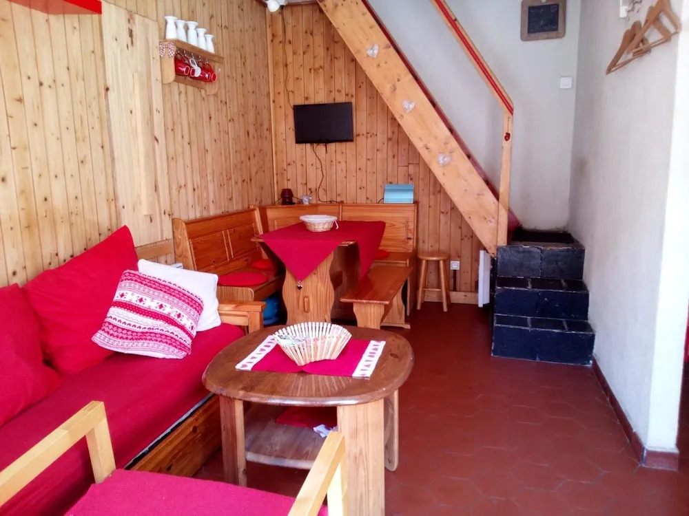 Chalet With one Bedroom in Samoëns, With Furnished Garden and Wifi