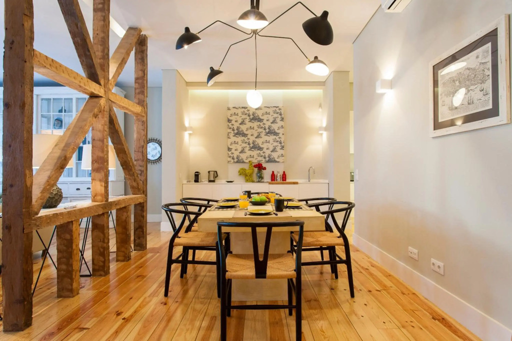 ALTIDO Deluxe 3BR Apt with workspace by Figueira Sq and Rossio subway